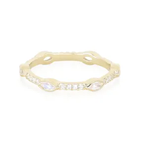 Infinity Moonstone Yellow Gold Wedder